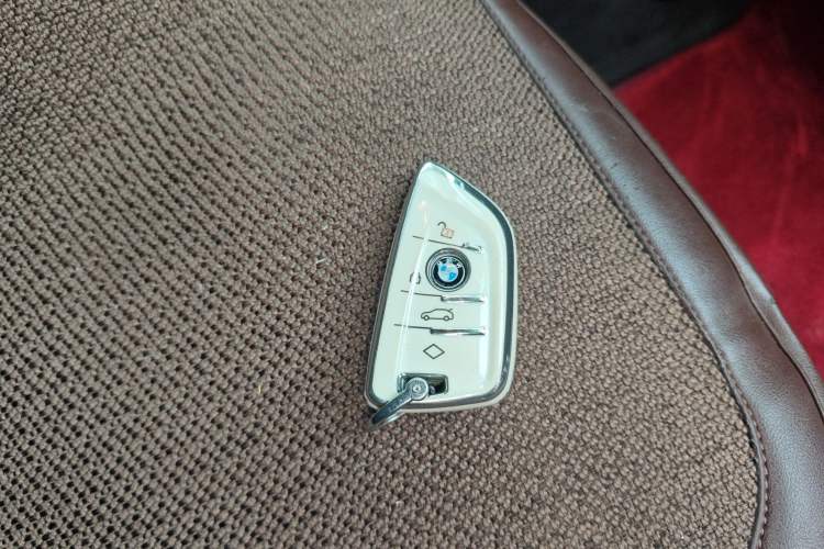 Used BMW 5 Series 2014 528Li Luxury Design Package Vehicle Key