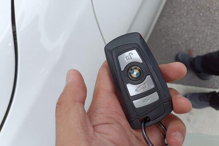 Used BMW 5 Series 2014 520Li Elegant Model Vehicle Key