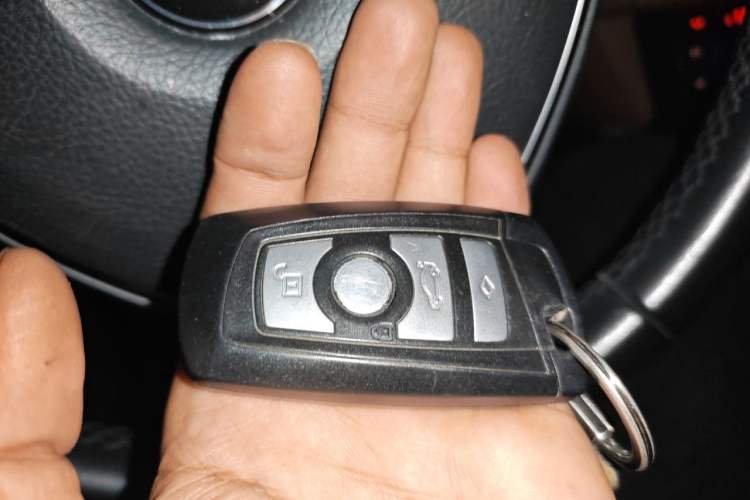 Used BMW 5 Series 2014 528Li Leading Model Vehicle Key