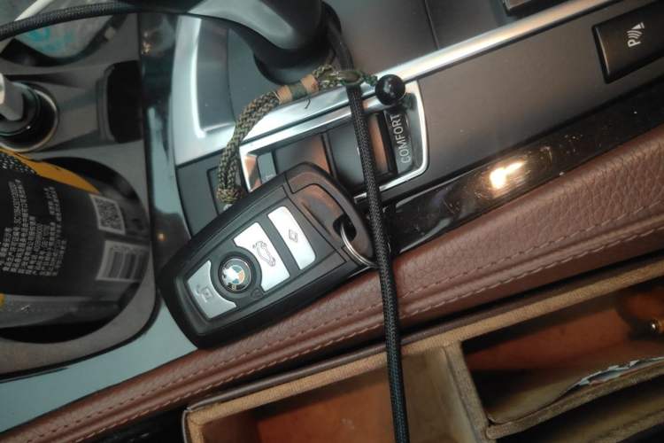 Used BMW 5 Series 2014 525Li Leading Model Vehicle Key