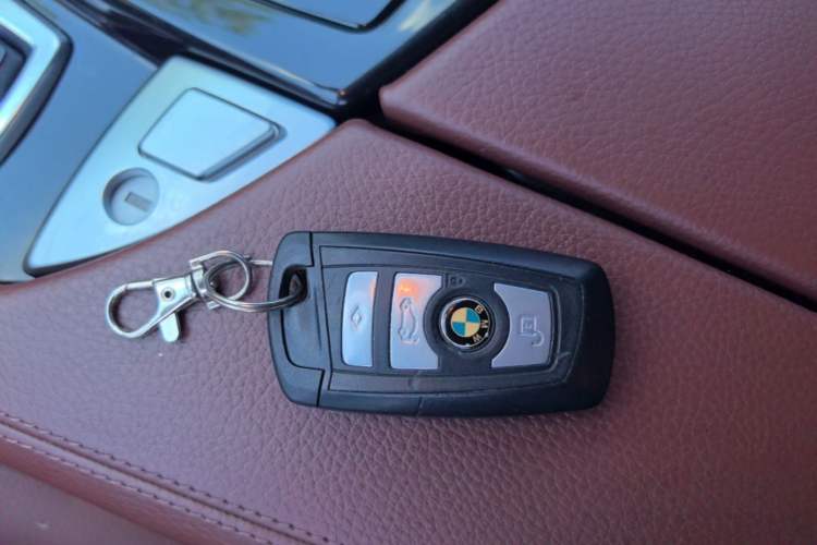 Used BMW 5 Series 2014 525Li Leading Model Vehicle Key