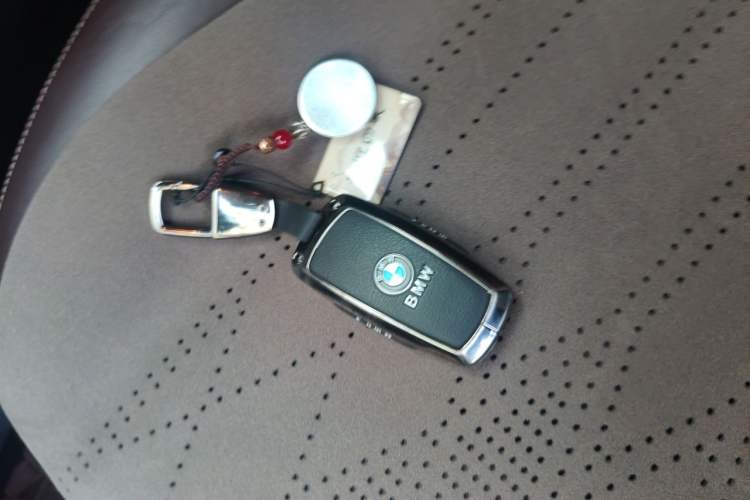 Used BMW 5 Series 2014 525Li Luxury Design Package Vehicle Key