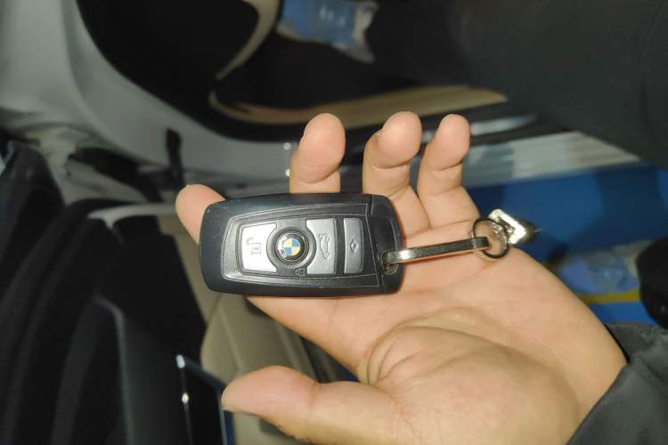 Used BMW 5 Series 2014 520Li Elegant Model Vehicle Key