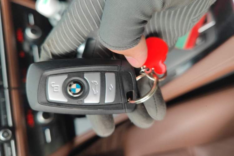 Used BMW 5 Series 2014 520Li Elegant Model Vehicle Key