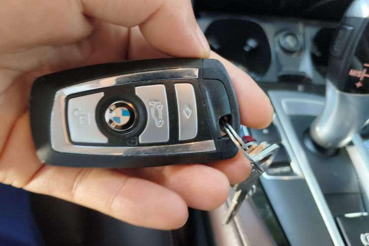 Used BMW 5 Series 2014 525Li Luxury Design Package Vehicle Key