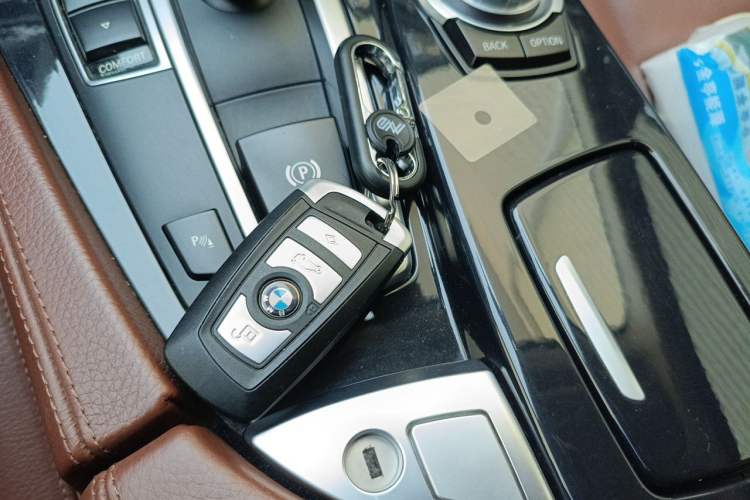 Used BMW 5 Series 2014 520Li Elegant Model Vehicle Key