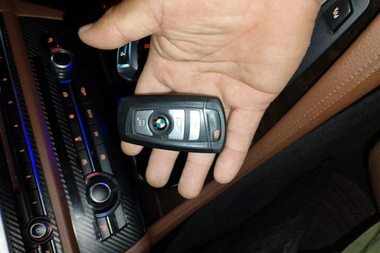 Used BMW 5 Series 2014 525Li Leading Model Vehicle Key