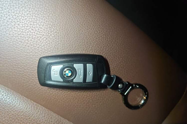 Used BMW 5 Series 2014 520Li Elegant Model Vehicle Key