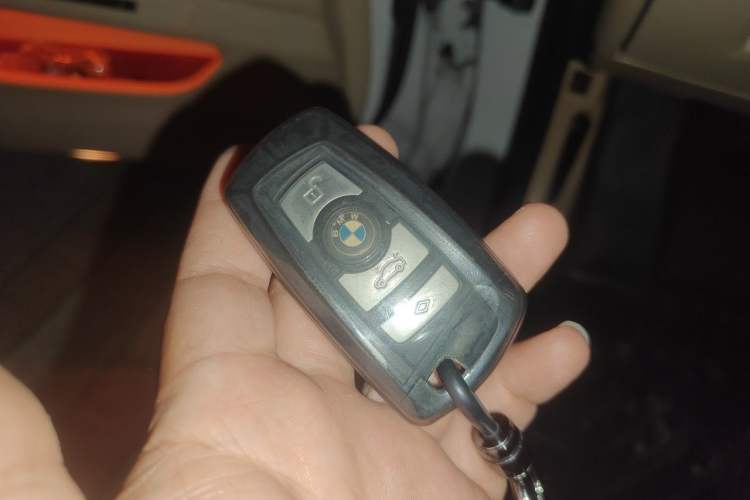 Used BMW 5 Series 2014 520Li Elegant Model Vehicle Key
