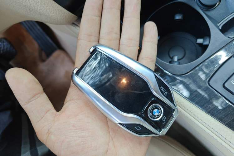 Used BMW 5 Series 2014 525Li Luxury Design Package Vehicle Key