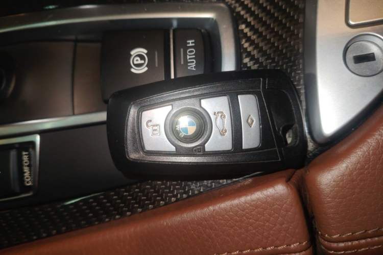 Used BMW 5 Series 2014 528Li Leading Model Vehicle Key