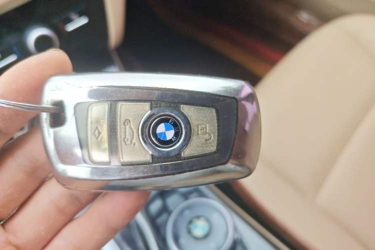 Used BMW 5 Series 2014 525Li Luxury Design Package Vehicle Key