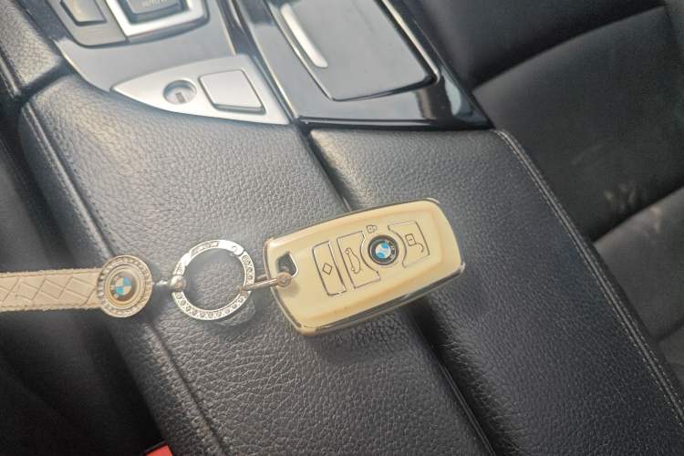 Used BMW 5 Series 2014 520i Elegant Edition Vehicle Key