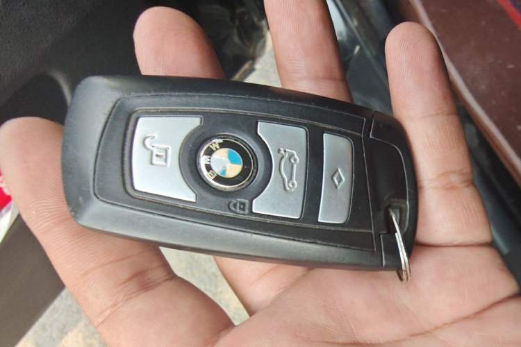Used BMW 5 Series 2014 525Li Leading Model Vehicle Key