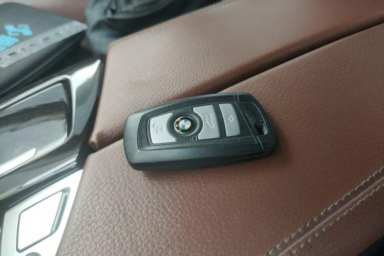 Used BMW 5 Series 2014 528Li Leading Model Vehicle Key