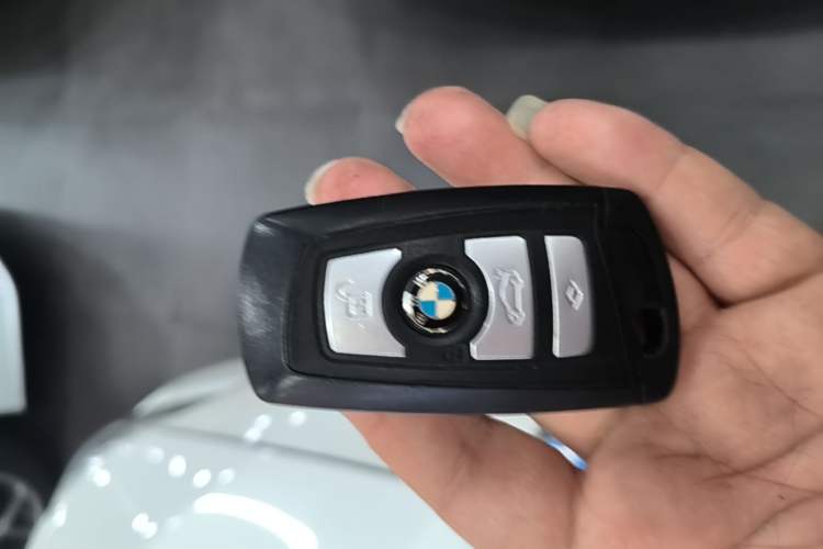 Used BMW 5 Series 2014 520Li Elegant Model Vehicle Key