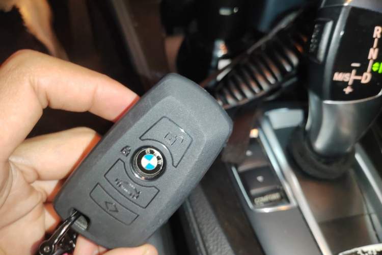 Used BMW 5 Series 2014 525Li Leading Model Vehicle Key