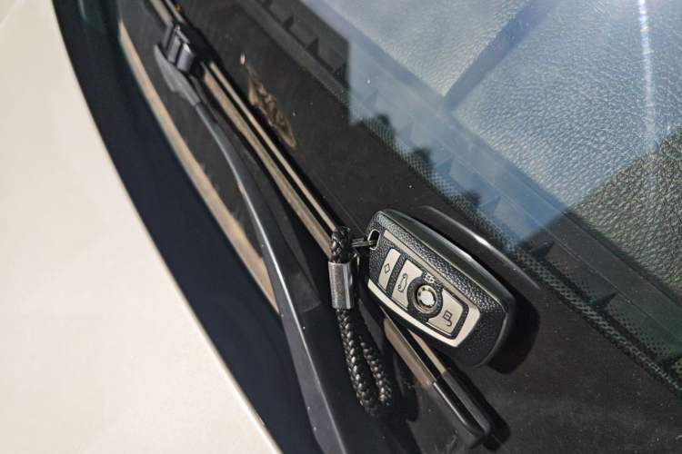 Used BMW 5 Series 2014 525Li Leading Model Vehicle Key