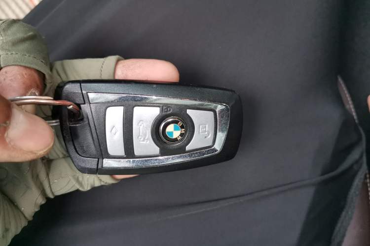 Used BMW 5 Series 2014 525Li Luxury Design Package Vehicle Key