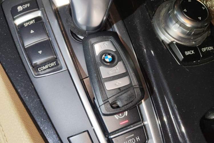 Used BMW 5 Series 2014 520Li Elegant Model Vehicle Key
