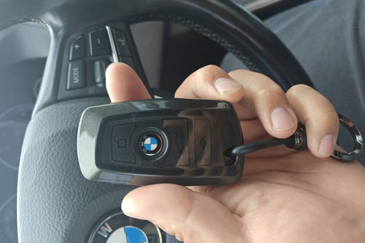 Used BMW 5 Series 2014 525Li Luxury Design Package Vehicle Key