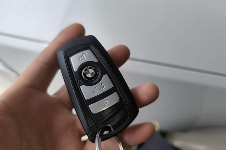 Used BMW 5 Series 2014 525Li Leading Model Vehicle Key