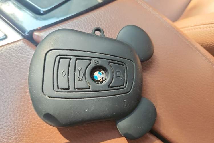Used BMW 5 Series 2014 520Li Elegant Model Vehicle Key