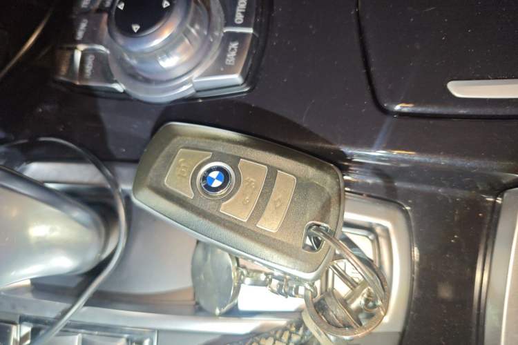 Used BMW 5 Series 2014 520Li Elegant Model Vehicle Key