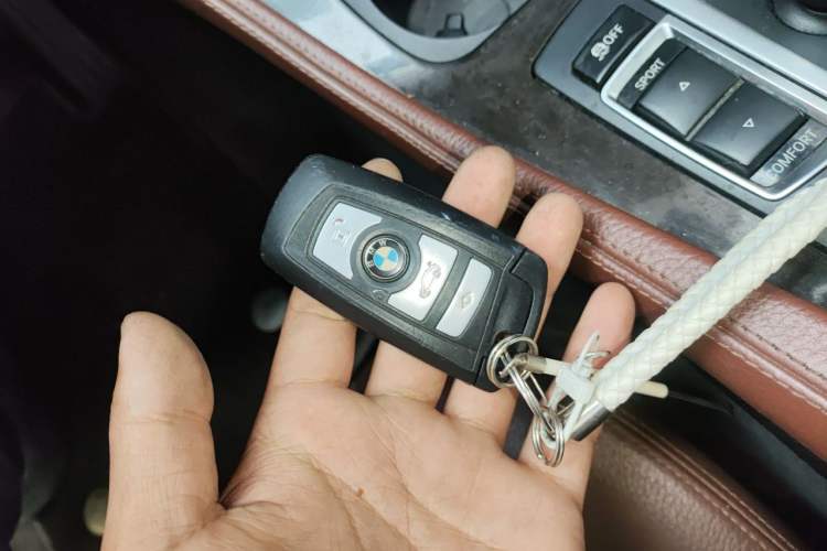 Used BMW 5 Series 2014 525Li Leading Model Vehicle Key