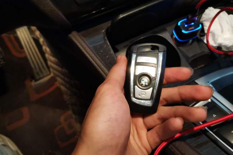 Used BMW 5 Series 2014 525Li Leading Model Vehicle Key