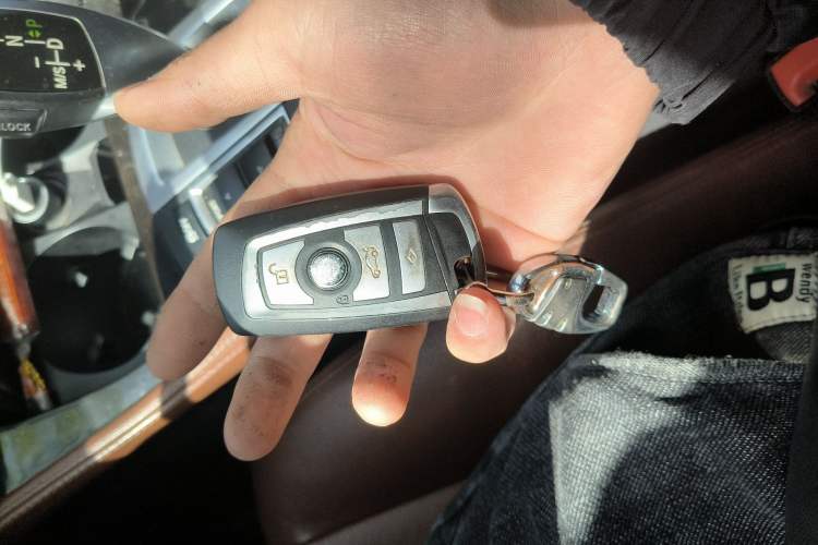Used BMW 5 Series 2014 525Li Leading Model Vehicle Key