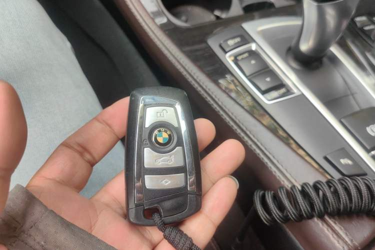 Used BMW 5 Series 2014 525Li Luxury Design Package Vehicle Key