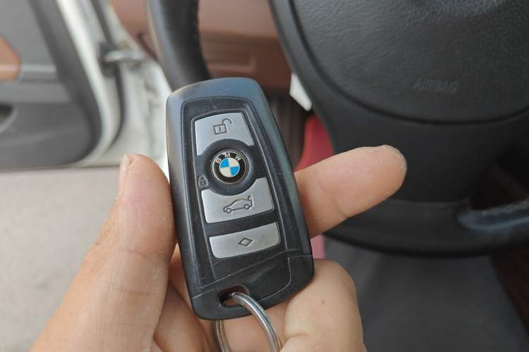 Used BMW 5 Series 2014 525Li Leading Model Vehicle Key