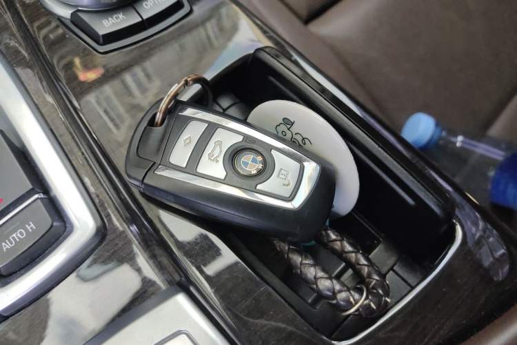 Used BMW 5 Series 2014 535Li Luxury Design Package Vehicle Key