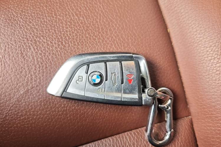Used BMW 5 Series 2014 520Li Elegant Model Vehicle Key
