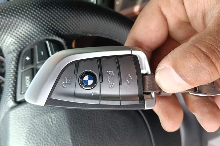 Used BMW 5 Series 2014 525Li Leading Model Vehicle Key