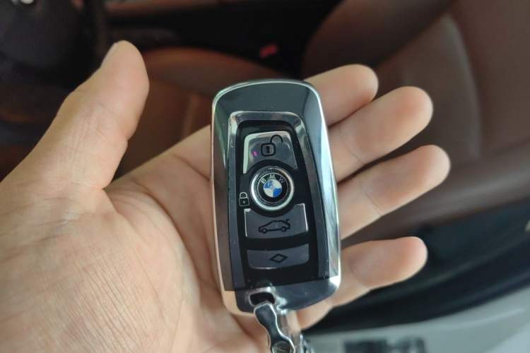 Used BMW 5 Series 2014 520Li Elegant Model Vehicle Key