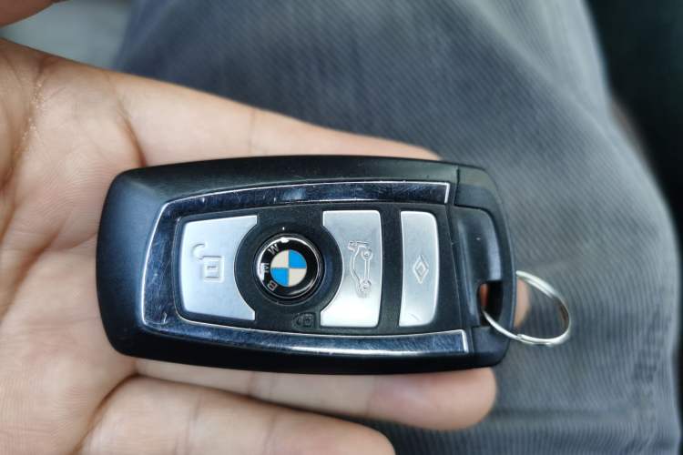 Used BMW 5 Series 2014 525Li Luxury Design Package Vehicle Key