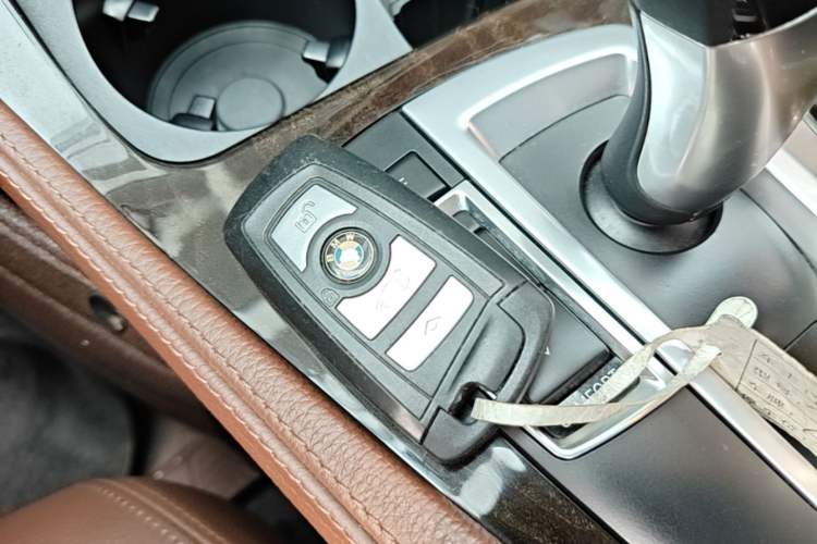 Used BMW 5 Series 2014 525Li Leading Model Vehicle Key