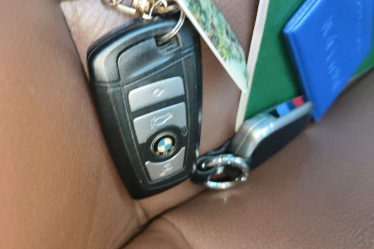 Used BMW 5 Series 2014 520Li Elegant Model Vehicle Key