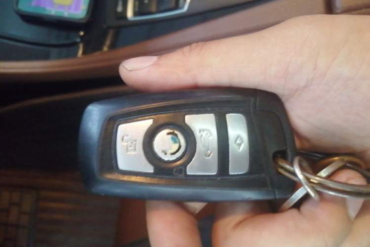Used BMW 5 Series 2014 520Li Elegant Model Vehicle Key