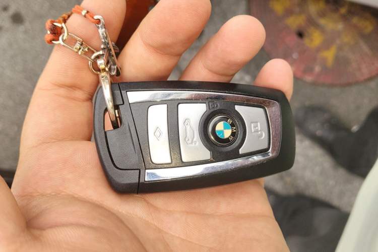 Used BMW 5 Series 2014 525Li Luxury Design Package Vehicle Key