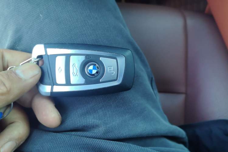 Used BMW 5 Series 2014 520Li Elegant Model Vehicle Key