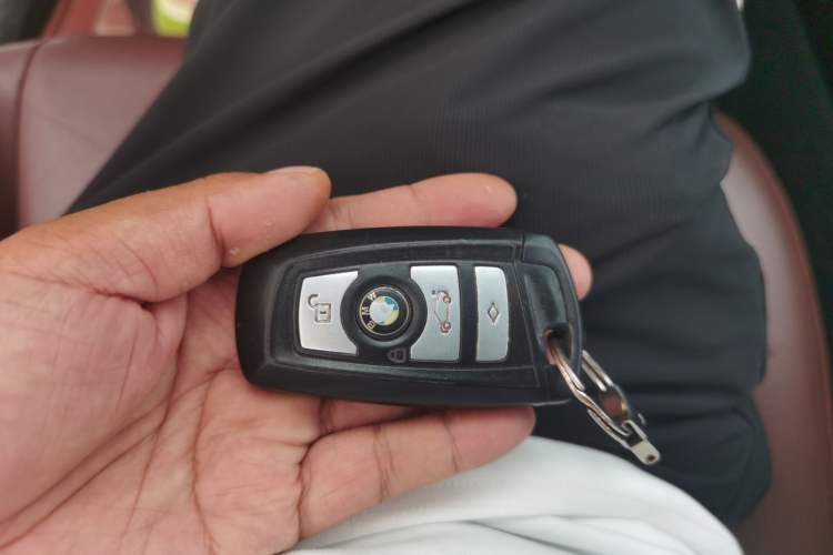 Used BMW 5 Series 2014 525Li Leading Model Vehicle Key
