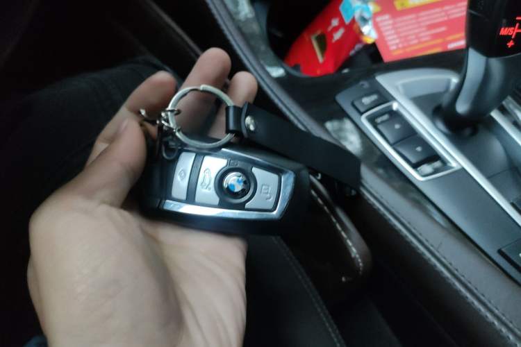 Used BMW 5 Series 2014 525Li Luxury Design Package Vehicle Key