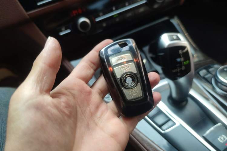 Used BMW 5 Series 2014 528Li Leading Model Vehicle Key