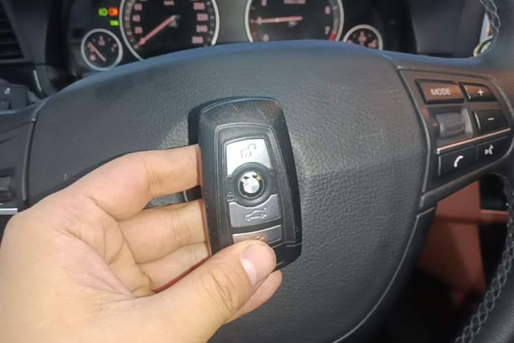 Used BMW 5 Series 2014 520Li Elegant Model Vehicle Key