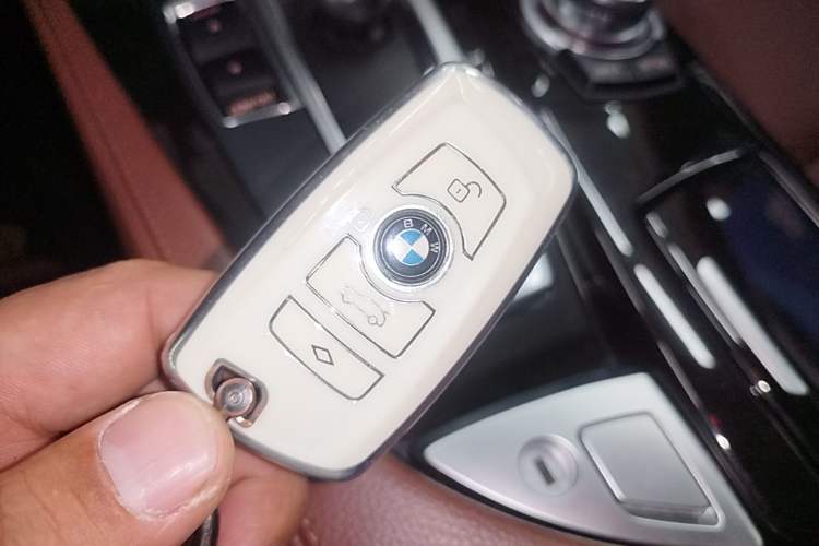 Used BMW 5 Series 2014 525Li Leading Model Vehicle Key