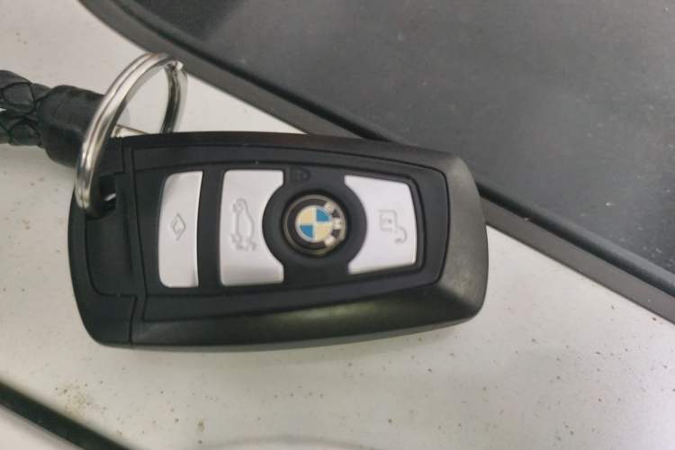 Used BMW 5 Series 2014 520Li Elegant Model Vehicle Key