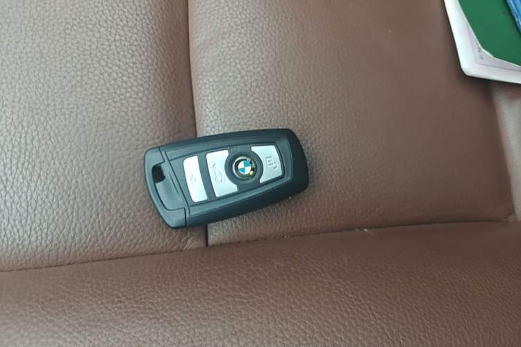 Used BMW 5 Series 2014 520Li Elegant Model Vehicle Key